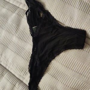 VS Black Thong - Size S